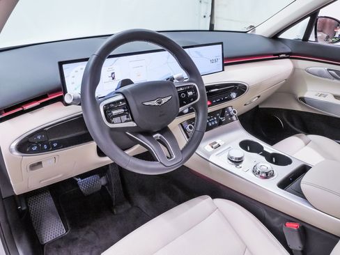 Certified 2026 Genesis GV70 2.5T Select image 2