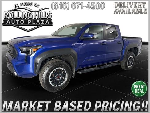 Used 2024 Toyota Tacoma TRD Off-Road w/ TRD Off Road Upgrade Package AWD/4WD image 1