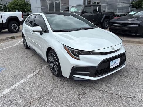 Used 2022 Toyota Corolla SE w/ Carpet Mat Package (TMS) FWD image 7