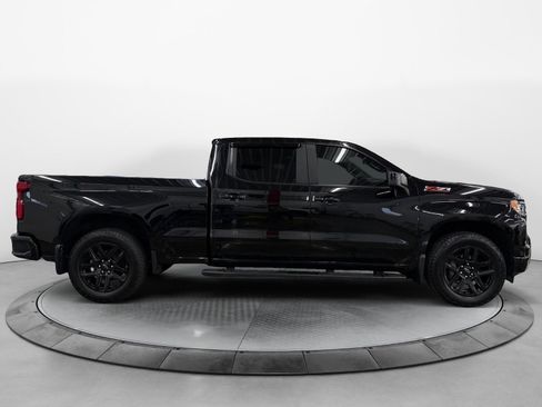 Used 2023 Chevrolet Silverado 1500 RST image 2