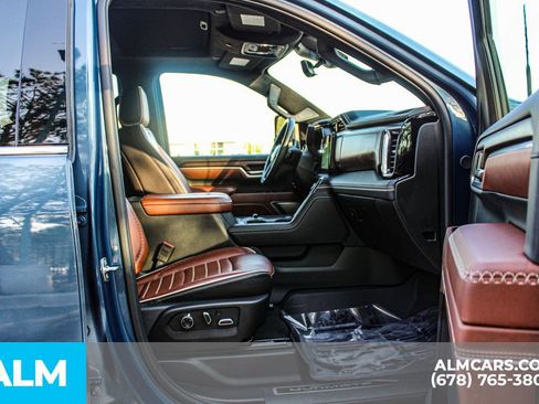 Used 2025 GMC Sierra 2500 Denali Ultimate image 21