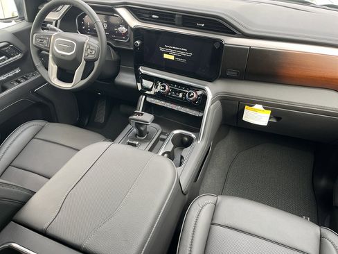 New 2026 GMC Sierra 1500 Denali w/ Denali Reserve Package image 14