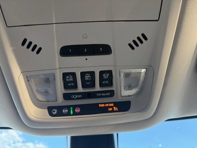 Used 2023 Buick Enclave Avenir w/ Avenir Technology Package FWD image 22