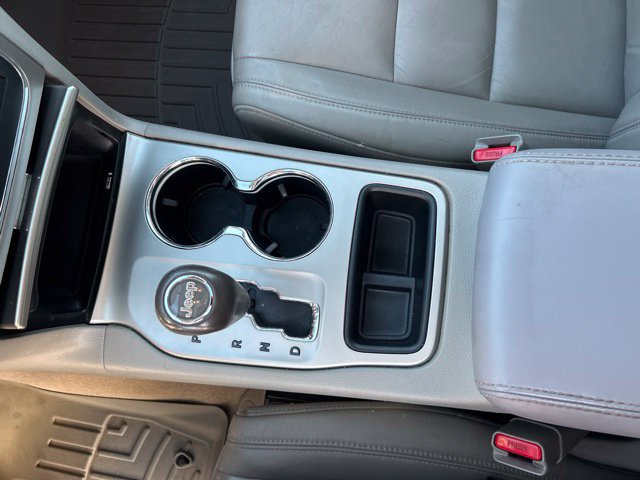 Used 2012 Jeep Grand Cherokee Laredo AWD/4WD image 27