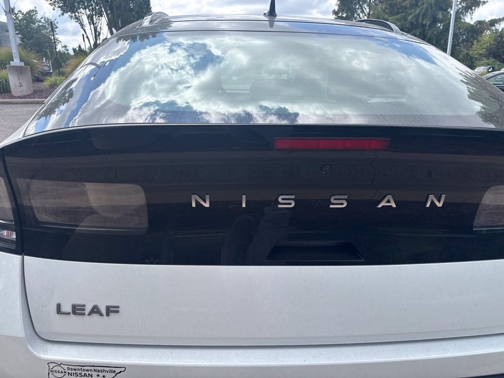 Certified 2026 Nissan Leaf Platinum+ w/ Cargo Package (Platinum+) FWD image 4