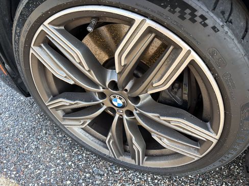 Used 2022 BMW M760i xDrive AWD/4WD image 10