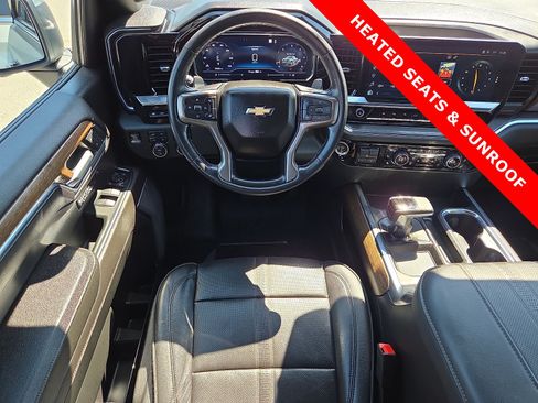 Used 2023 Chevrolet Silverado 1500 High Country w/ High Country Premium Package AWD/4WD image 11