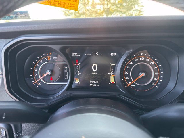 Used 2025 Jeep Gladiator Mojave w/ Safety Group AWD/4WD image 17