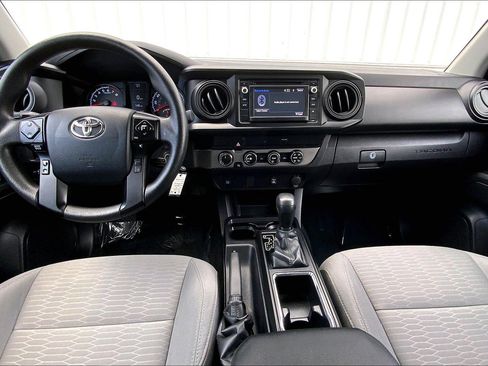 Used 2019 Toyota Tacoma SR AWD/4WD image 15