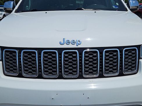 Used 2018 Jeep Grand Cherokee Limited AWD/4WD image 36