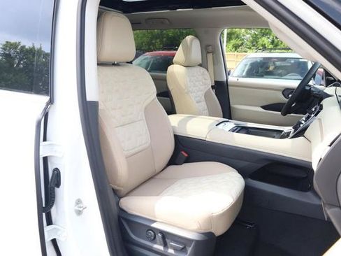 New 2026 Nissan Armada Platinum w/ Accent Package AWD/4WD image 24