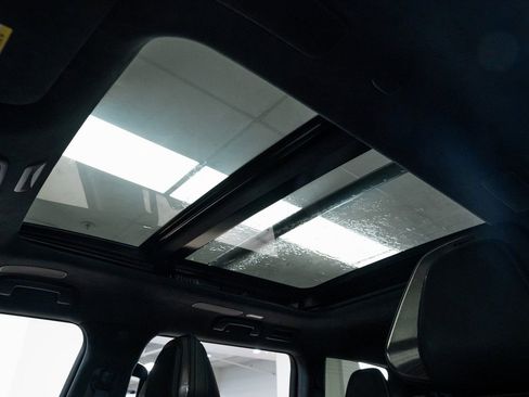 Used 2025 INFINITI QX80 Autograph w/ Autograph Exterior Package image 18