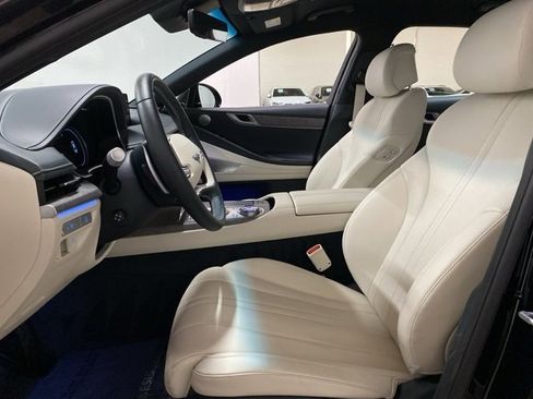 Used 2024 Genesis G80 image 67