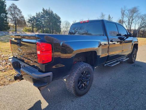 Used 2016 Chevrolet Silverado 2500 LT w/ Midnight Edition image 6