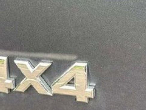 Used 2015 Nissan Titan SV w/ SV Value Truck Package image 14