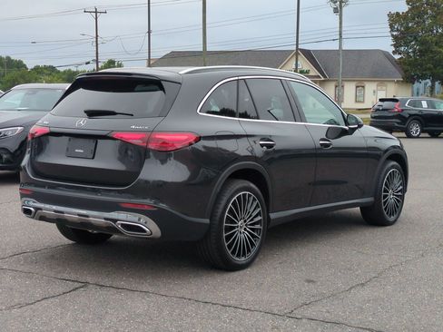 Certified 2025 Mercedes-Benz GLC 300 4MATIC image 3
