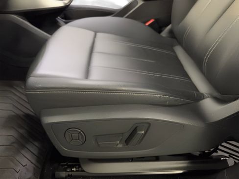 Certified 2023 Audi Q4 e-tron Premium Plus w/ Premium Plus image 16