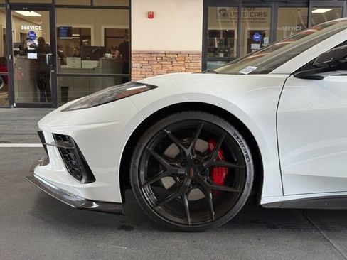 Used 2025 Chevrolet Corvette Stingray Premium Conv w/ Z51 Performance Package RWD image 11