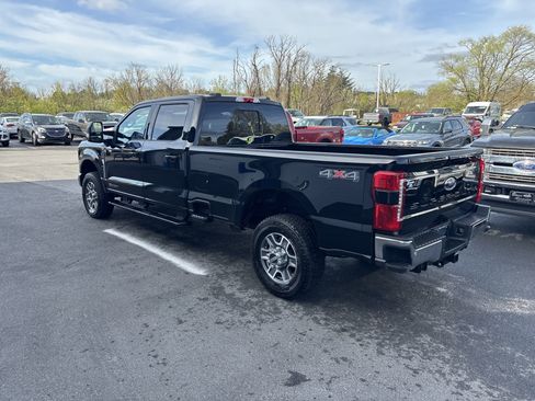 Used 2024 Ford F350 Lariat w/ Camper Package image 6