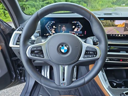 Used 2026 BMW X5 M60i AWD/4WD image 17