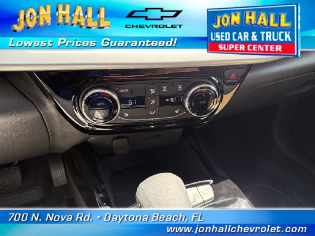 Used 2026 Chevrolet Trax LT w/ Midnight Edition FWD image 24