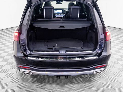 New 2026 Mercedes-Benz GLS 580 4MATIC image 36