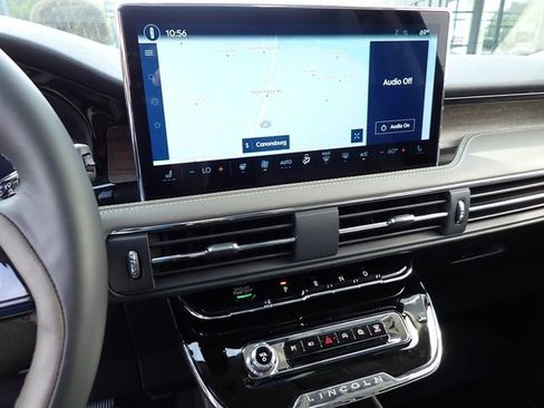 New 2025 Lincoln Corsair Reserve w/ Jet Appearance Package image 44