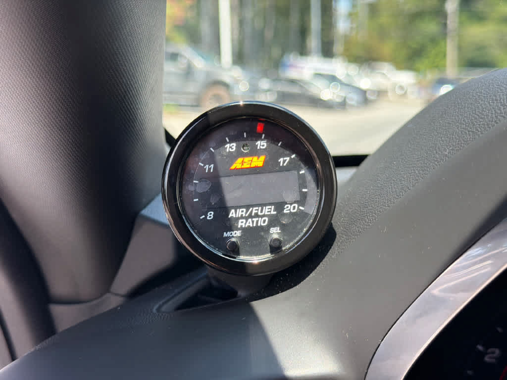 Used 2023 Chevrolet Camaro LT RWD image 27