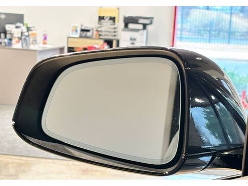 Used 2024 Tesla Model X image 34