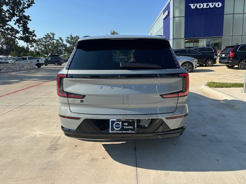 Certified 2025 Volvo EX90 Plus image 5