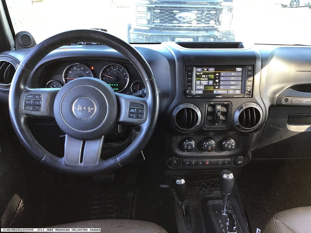Used 2013 Jeep Wrangler Unlimited Sahara AWD/4WD image 12