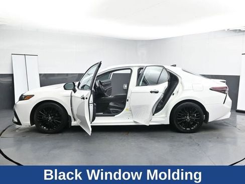 Used 2022 Toyota Camry SE w/ Convenience Package image 38