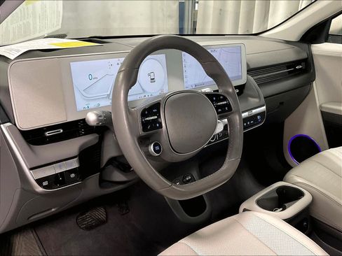 Used 2023 Hyundai Ioniq 5 Limited image 8