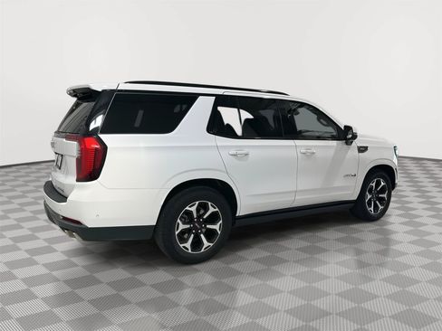 Used 2025 GMC Yukon AT4 w/ AT4 Premium Plus Package AWD/4WD image 6