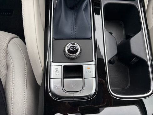 Certified 2025 Kia Telluride EX image 29