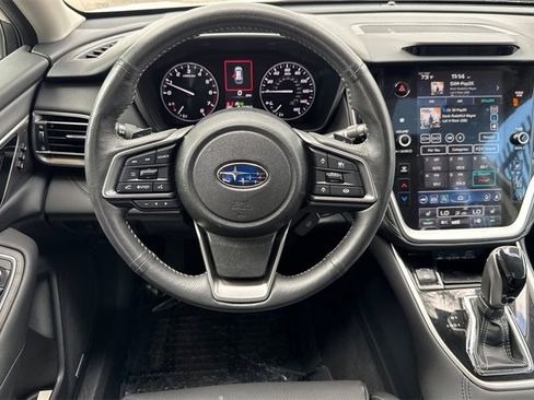 Used 2025 Subaru Outback Limited image 19