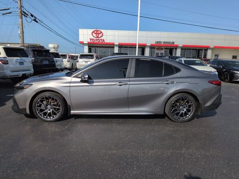 Certified 2025 Toyota Camry SE w/ Convenience Package FWD image 2