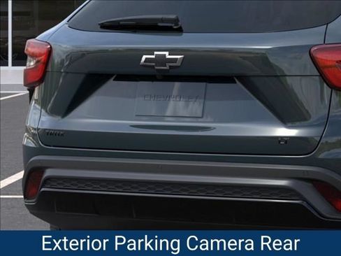 New 2026 Chevrolet Trax LT w/ Driver Confidence Package FWD image 16