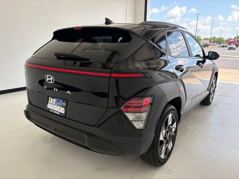 Used 2024 Hyundai Kona SEL FWD image 18