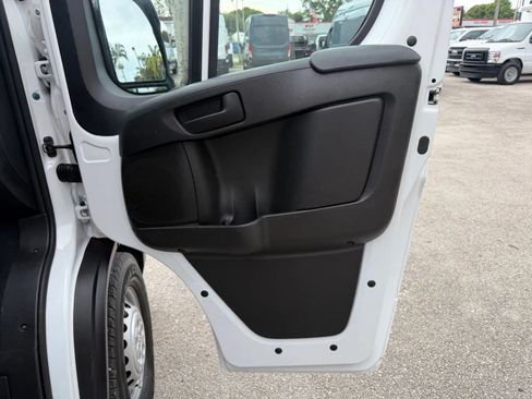 Used 2024 RAM ProMaster 2500 w/ Safety Group FWD image 19