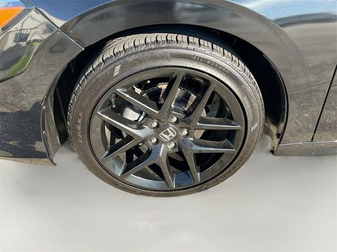 Used 2025 Honda Civic Sport image 30