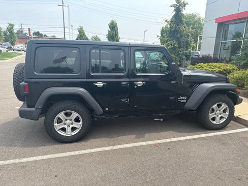 Used 2020 Jeep Wrangler Unlimited Sport S AWD/4WD image 6