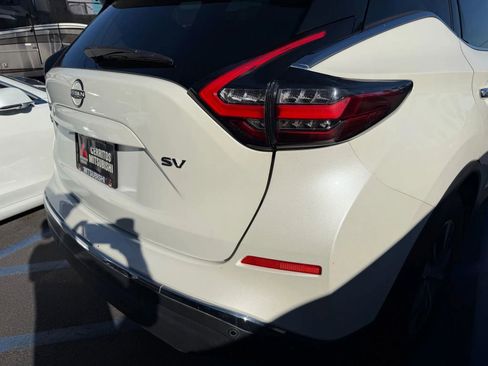 Used 2023 Nissan Murano SV image 7