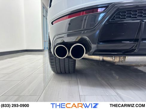 Used 2020 Lamborghini Urus image 25