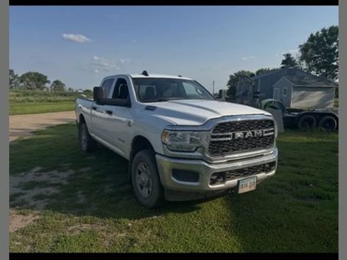 Used 2022 RAM 2500 Tradesman AWD/4WD image 1