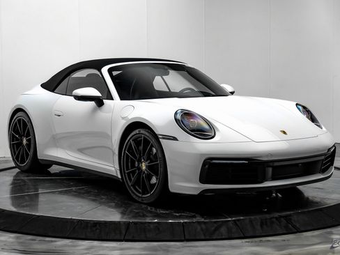 Used 2021 Porsche 911 Carrera 4 image 25