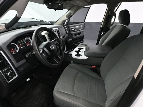Used 2017 RAM 1500 Classic SLT AWD/4WD image 21