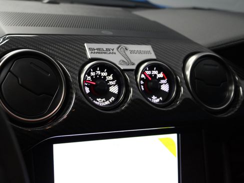Used 2020 Ford Mustang Shelby GT500 w/ Technology Package RWD image 23
