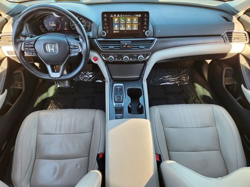 Used 2022 Honda Accord Touring image 30
