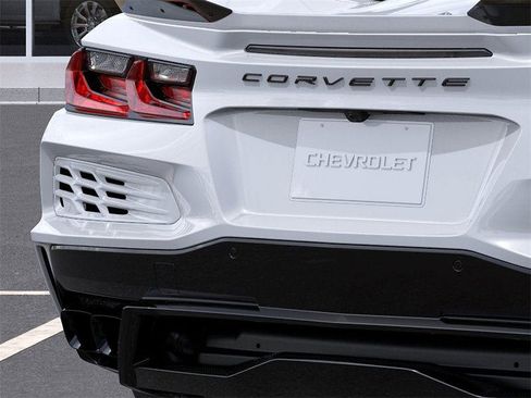 New 2025 Chevrolet Corvette E-Ray w/ Stealth Interior Trim Package image 15